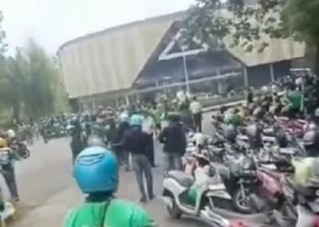 Protes Kebijakan Rakayasa Lalulintas di Kampus, Ratusan Driver Ojol Geruduk Rektorat Unpad
