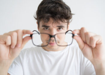 Sering Tidak Disadari, Cek Tanda Mata Minus yang Sering Terjadi