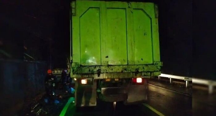 Pemotor Terlindas Truk Tronton di Cadas Pangeran, Ayah Tewas Putrinya Luka Parah