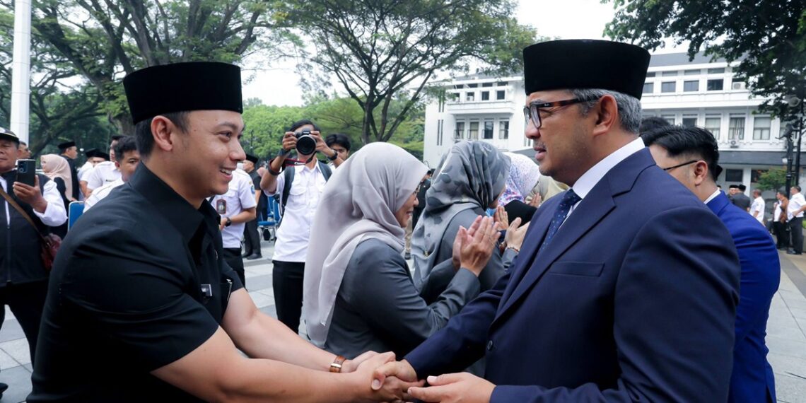 Lantik 169 Pejabat, Wali Kota Tekankan Integritas dan Penguatan Pelayanan Publik