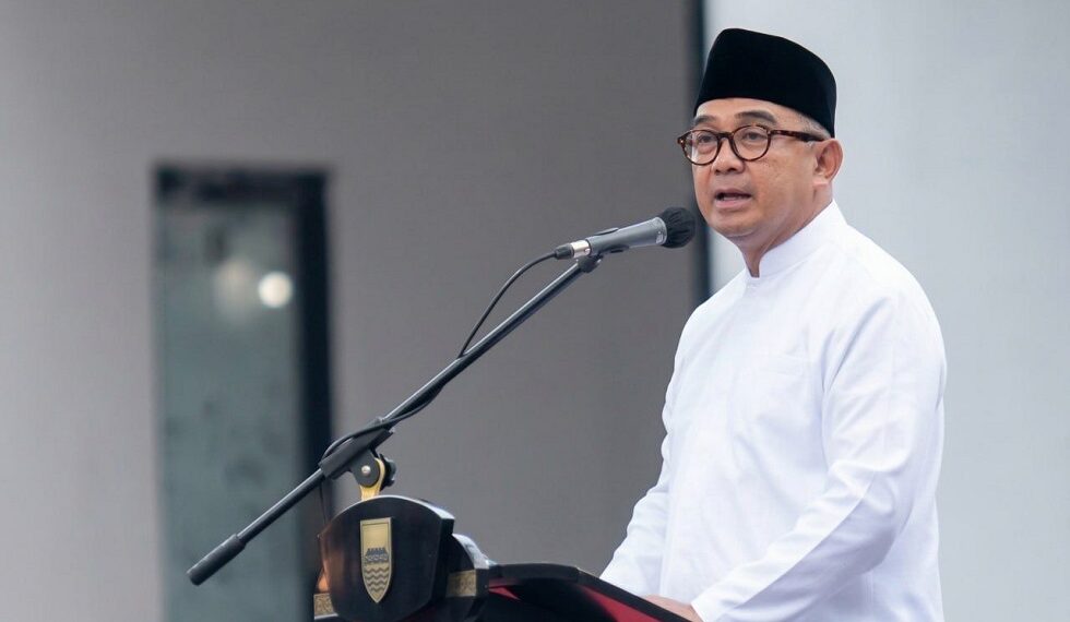 Wali Kota Bandung Sampaikan Duka atas Insiden Pohon Tumbang, Warga Diminta Waspada