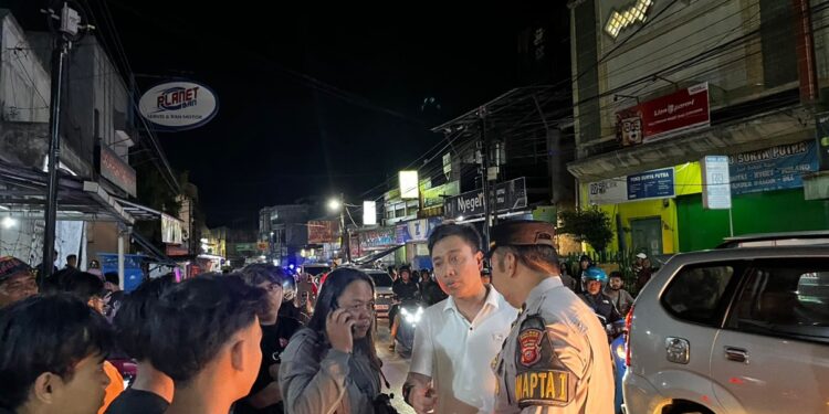 Dada Tersentuh, Belasan ABG Ciduk Penjual Bakso, Anak dan Istri Hanya Bisa Menjerit