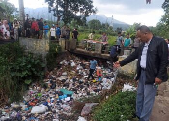 Warga Kampung Sukamulya Digegerkan Penemuan Mayat di Sungai Kering, “Polisi Lakukan Olah TKP
