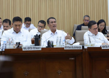 Petani Menjerit Gula Tak Laku, Mentan: Tertibkan Impor Gula Rafinasi!