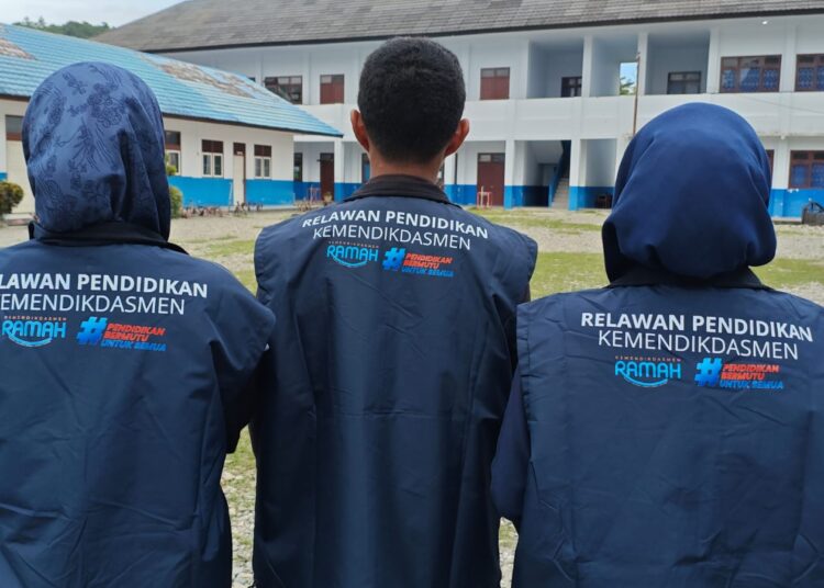 Kemendikdasmen Perkuat Gerakan Partisipasi Semesta, Relawan Pendidikan Bantu ATS Kembali Belajar
