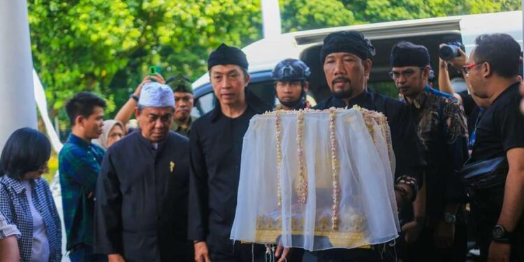 Wali Kota Bogor Sambut Kedatangan Mahkota Binokasih, Ini Harapannya