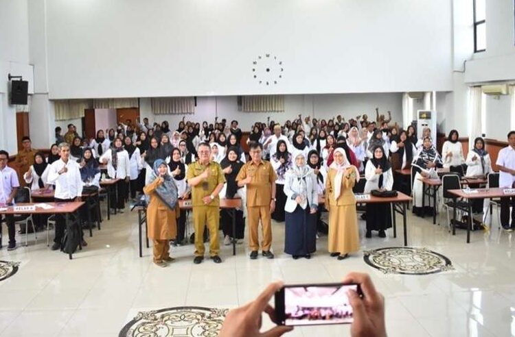 Seratus UMKM Dibekali Ilmu Digital Marketing dan Manajemen Usaha
