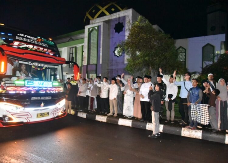 243 Orang Calon Jemaah Haji Kloter Terakhir 39 Dilepas Menuju Tanah Suci Makkah 1 243 Orang Calon Jemaah Haji Kloter Terakhir 39 Dilepas Menuju Tanah Suci Makkah