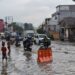 Banjir Kembali Terjang Dayeuhkolot, Jalan Raya Sempat Terputus, 51 Jiwa Diungsikan 9 Banjir Kembali Terjang Dayeuhkolot, Jalan Raya Sempat Terputus, 51 Jiwa Diungsikan