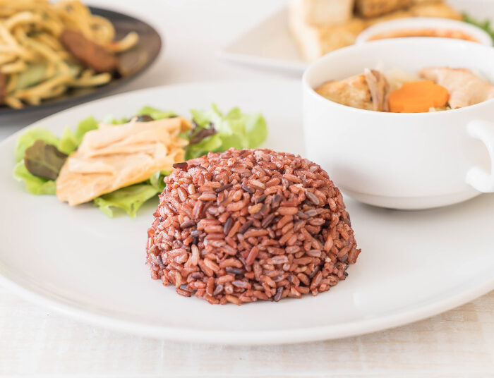 Cek Deretan Manfaat Nasi Merah, Masih Banyak yang Belum Tahu