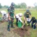 Cegah Erosi Tanah, Puluhan Karyawan Kabar Priangan Tanam Pohon Buah di Area SLBN Bungursari Dalam HUT ke-27