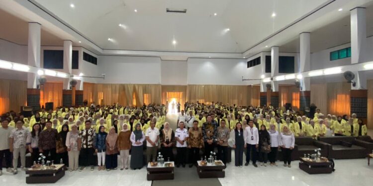 OJK Cirebon Gelar Edukasi Literasi di Kampus Uniku