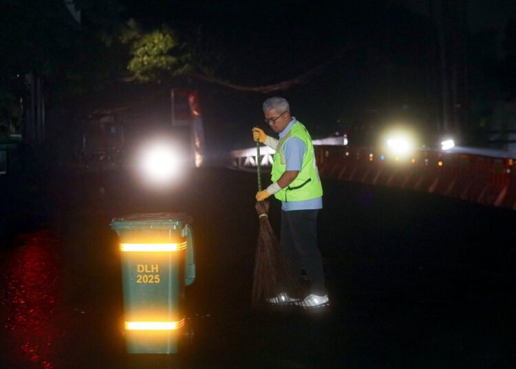Sasapu Bandung Ke-4, Wali Kota Pimpin Pembersihan Kawasan Kebon Jati hingga Paskal