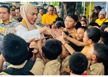 Ratusan Siswa SDN 10 Cakranegara Terima PIP, Ribuan Siswa NTB Terbantu