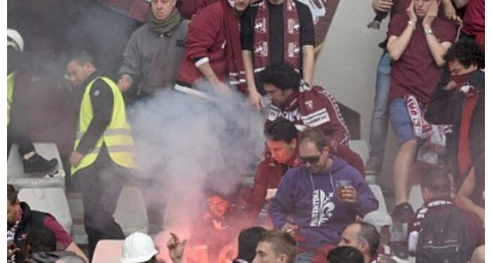 Ricuh Jelang Derby della Mole, Ultras Juventus dan Torino Bentrok di Luar Stadion 1 Ricuh Jelang Derby della Mole, Ultras Juventus dan Torino Bentrok di Luar Stadion