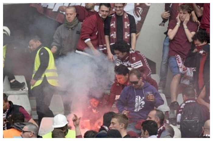 Ricuh Jelang Derby della Mole, Ultras Juventus dan Torino Bentrok di Luar Stadion 1 Ricuh Jelang Derby della Mole, Ultras Juventus dan Torino Bentrok di Luar Stadion