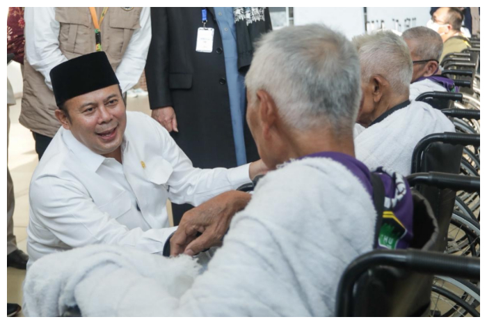 Wakil Ketua DPR RI Lepas Jemaah Haji Kabupaten Bandung, Tekankan Niat dan Kesehatan