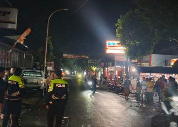 Scoopy Tabrak Pantat Dump Truk Milik Pemkab Kuningan, 1 Tewas dan 1 Luka Berat
