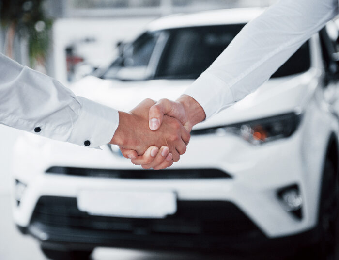 Jangan Gampang Tergiur, Gini Tips Beli Mobil Bekas Supaya Gak Nyesal!