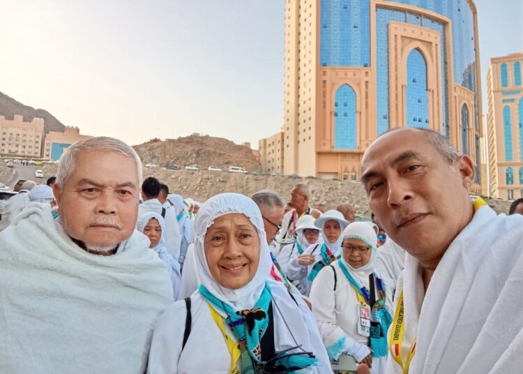 Jemaah Haji Indonesia Memasuki Padang Arafah Mengikuti Prosesi Wukuf