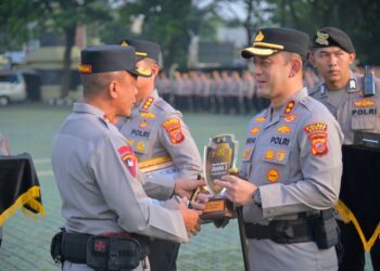 Terbaik Kelola Pos Terpadu Ops. Ketupat Lodaya 2026, Polresta Bandung Raih Penghargaan