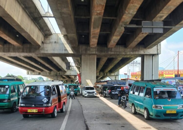 Penertiban Kolong Jembatan Tol Cisumdawu Cileunyi Kumuh Kewenangan Siapa?