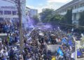Lautan Biru di Jalan Asia Afrika, Mapag Persib Juara Disambut Antusias Ratusan Ribu Bobotoh