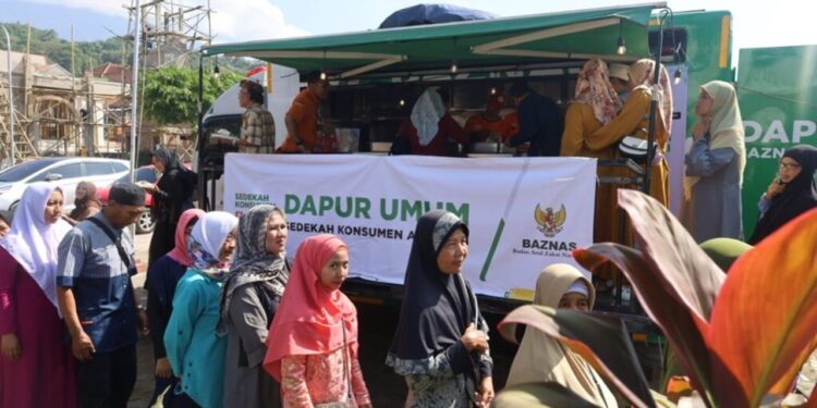 1.000 Mustahik Makan Gratis Bersama dan 100 Mualaf Dapat Paket Sembako dari Baznas