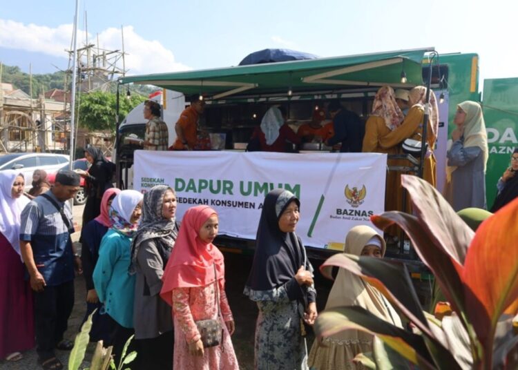 1.000 Mustahik Makan Gratis Bersama dan 100 Mualaf Dapat Paket Sembako dari Baznas
