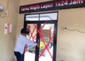 Warga Desa Jatitujuh Segel Kantor Desa, Tuntut Kepala Desa Mundur