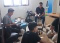 Gudang Miras Ilegal Digerebek, 1000 Botol Siap Edar untuk Nobar Persib Disita 16 Gudang Miras Ilegal Digerebek, 1000 Botol Siap Edar untuk Nobar Persib Disita