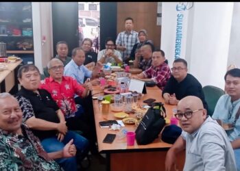 Forum Wartawan Kebangsaan Soroti Janji Presiden Redam Harga Sembako dan Benahi MBG 5 Forum Wartawan Kebangsaan Soroti Janji Presiden Redam Harga Sembako dan Benahi MBG