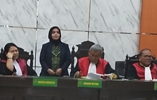 Politikus dan Pengusaha Erwin Aksa Absen Dalam Sidang Gugatan 20 M di Pengadilan Negeri Bandung 1 Politikus dan Pengusaha Erwin Aksa Absen Dalam Sidang Gugatan 20 M di Pengadilan Negeri Bandung
