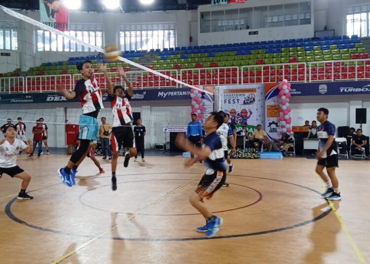 Pererat Persaudaraan Buruh, PT Shoetown Ligung Indonesia Gelar Tunamen Volly Ball Antar Serikat Pekerja 1 Pererat Persaudaraan Buruh, PT Shoetown Ligung Indonesia Gelar Tunamen Volly Ball Antar Serikat Pekerja