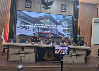Kasus  Wakil Wali Kota Bandung Erwin dan Anggota DPRD  Rendiana Awangga Dihentikan Kejaksaan