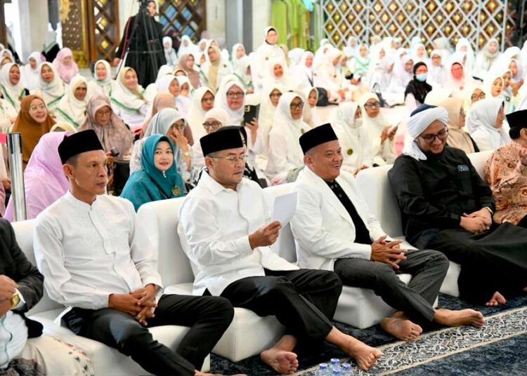 Tahun Baru Islam, Wagub Erwan Ajak Masyarakat Hijrah Menuju Kehidupan Lebih Baik 1 Tahun Baru Islam, Wagub Erwan Ajak Masyarakat Hijrah Menuju Kehidupan Lebih Baik