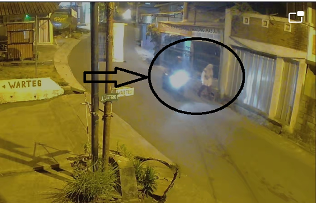 Dua TKP Jambret dan Curanmor di Cileunyi Terekam Kamera CCTV 2 Aksi jambret di Cinunuk