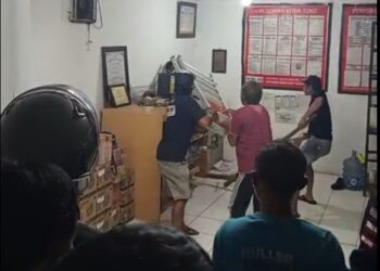 Lukai Kasir, Rampok Bersenjata Tajam di Minimart  Dikepung Warga, Ini Detik-Detik Penangkapannya