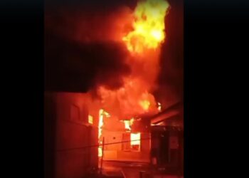 Empat Kios di Banjaran Kab. Bandung Musnah Dilalap Si Jago Merah 2 Empat Kios di Banjaran Kab. Bandung Musnah Dilalap Si Jago Merah