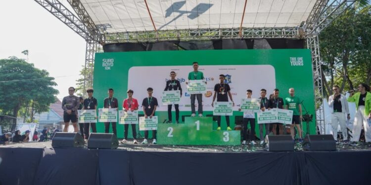 Suroboyo 10K Jadi Bukti Komitmen Bank BJB Majukan Sport Tourism 11 Event yang menjadi bagian dari The Ultimate 10K Series Powered by bank bjb sukses menghadirkan atmosfer kompetitif, semangat sport tourism.