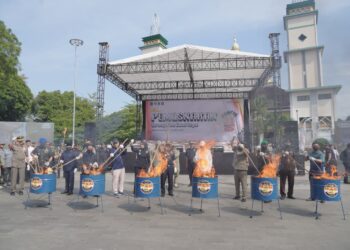 Garut Gempur Rokok Ilegal, KDM Ungkap Matikan Distribusi Dari Buku Hingga Hilir Atau Negara Terus Dirugikan