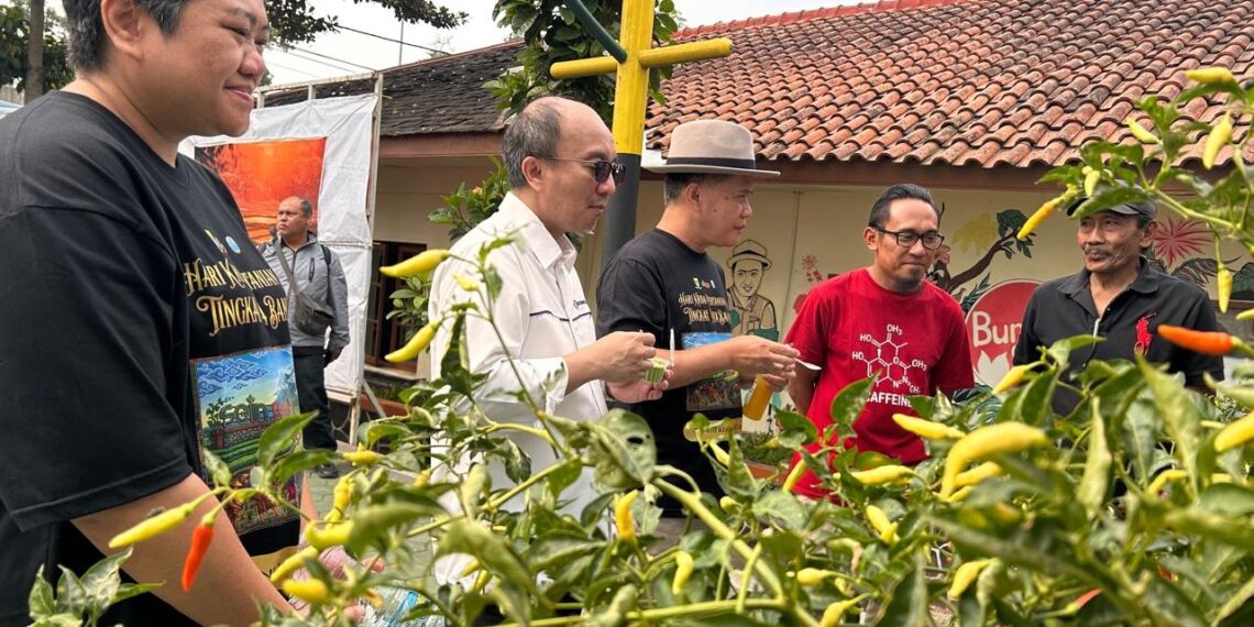 Hari Krida Pertanian ke-54, Pemkot Bandung Apresiasi Petani dan Salurkan Bantuan untuk Ratusan Kelompok Tani