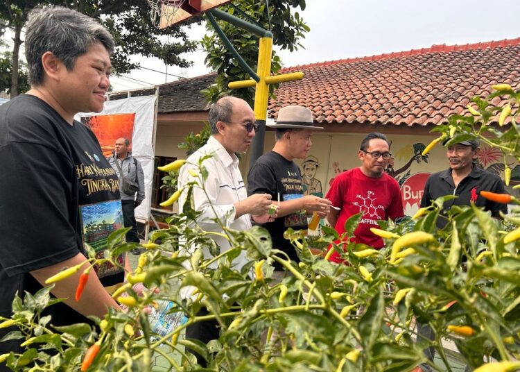 Hari Krida Pertanian ke-54, Pemkot Bandung Apresiasi Petani dan Salurkan Bantuan untuk Ratusan Kelompok Tani