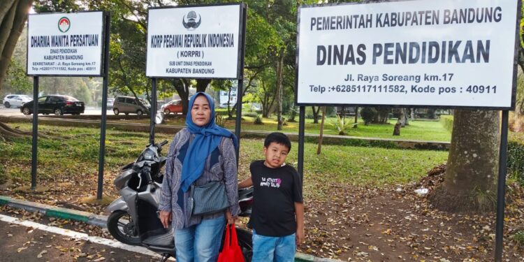 Orang Tua Siswa SDN Sukamenak 2 Mengadu ke Dinas Pendidikan, Tuntut Keadilan dan Kejelasan Status Anak