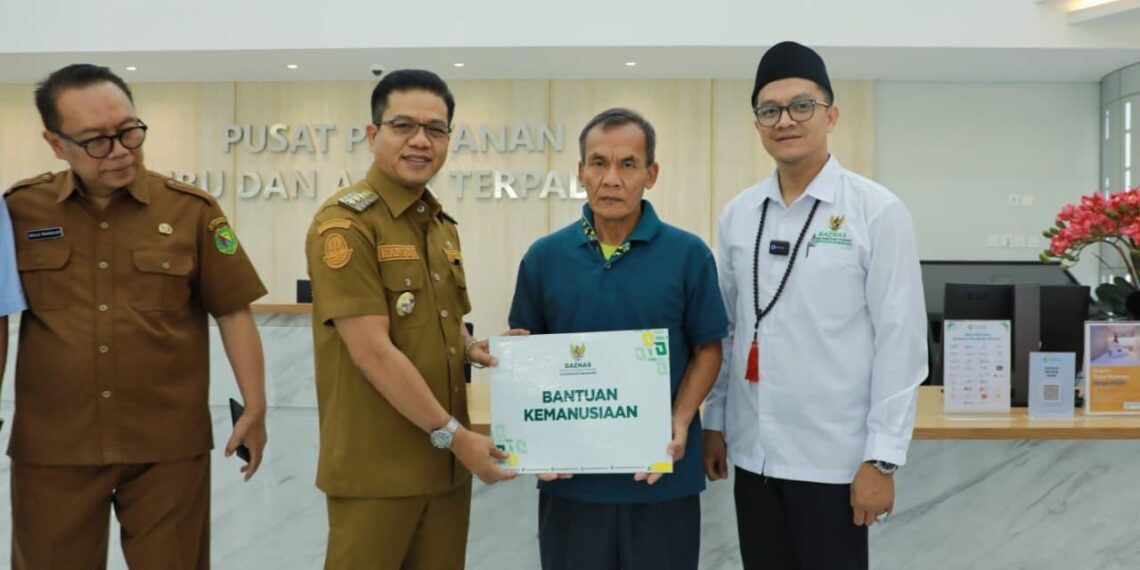 Home 2 30 Jenguk Yunita di RSHS, KDS Ajak Masyarakat Tingkatkan Kepekaan Sosial
