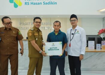 Jenguk Yunita di RSHS, KDS Ajak Masyarakat Tingkatkan Kepekaan Sosial