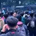 Hingga Malam Ini, Mahasiswa Demo Masih Bertahan di DPRD Jabar, Ribuan Personel Gabungan Disiagakan 9 Hingga Malam Ini, Mahasiswa Demo Masih Bertahan di DPRD Jabar, Ribuan Personel Gabungan Disiagakan