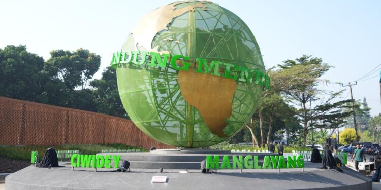 Monumen Kopi Berdiri, Emma Detty Ajak Pelaku UMKM Rebut Pasar Kopi Dunia
