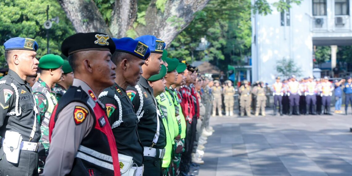 Home 2 28 Pemkot Bandung dan Forkopimda Perkuat Pengamanan, Ratusan Personel Disiagakan Cegah Begal dan Kejahatan Jalanan