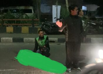 Pohon Tumbang Timpa Gapura Depan Kampus Unpad Jatinangor, Korban Berjatuhan 2 Pohon Tumbang Timpa Gapura Depan Kampus Unpad Jatinangor, Korban Berjatuhan